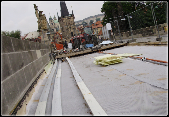 Wiederaufbau der Karlsbrücke